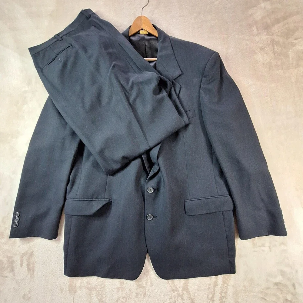 Nino Cerruti Rue Royale Wool Suit Mens Charcoal Pinstripe 2 Piece Tailored USA
